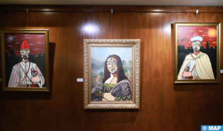 مراكش..الفنانة التشكيلية كميليا الزرقاني تحتفي بأصالة التراث المغربي