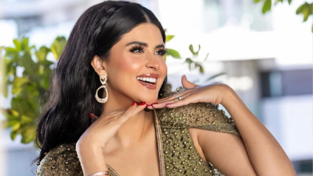 الفنانة سلمى رشيد تبكي قبل إصدار جديدها الفني "حالي"