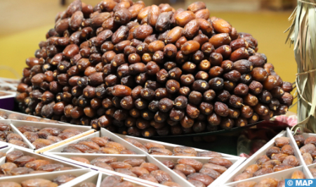 رمضان.. عرض وفير بسوق تمور الرشيدية