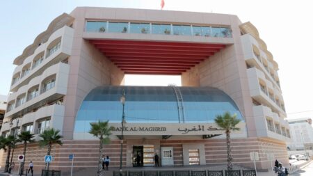 بنك المغرب يفند محتوى إعلامي كاذب يستخدم هويته