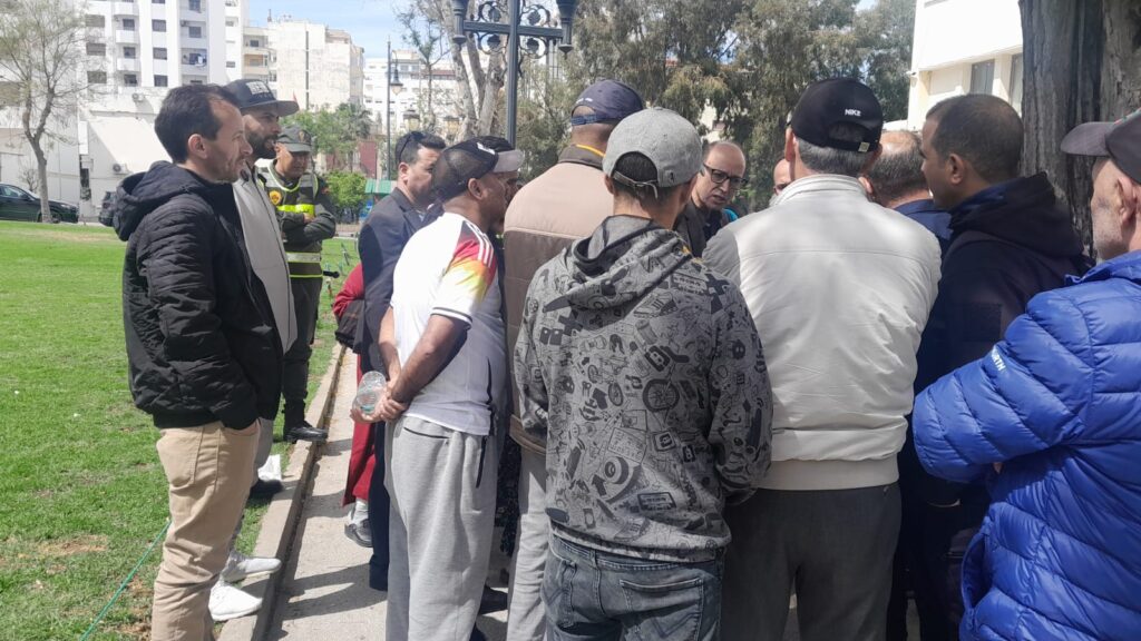 ساكنة العوامة بطنجة تنظم وقفة احتجاجية للمطالبة برخص البناء