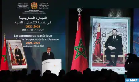 رئيس الحكومة يطلق خارطة طريق قطاع التجارة الخارجية