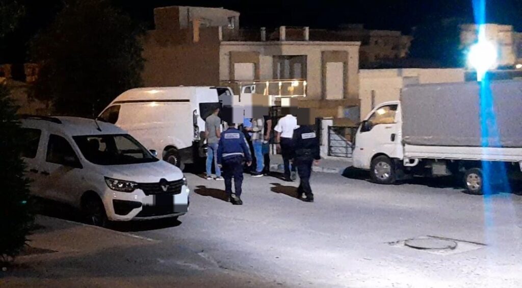 طنجة..تبادل القبل بفيديو مصور يؤدي إلى مداهمة شقة بحي العرفان 2
