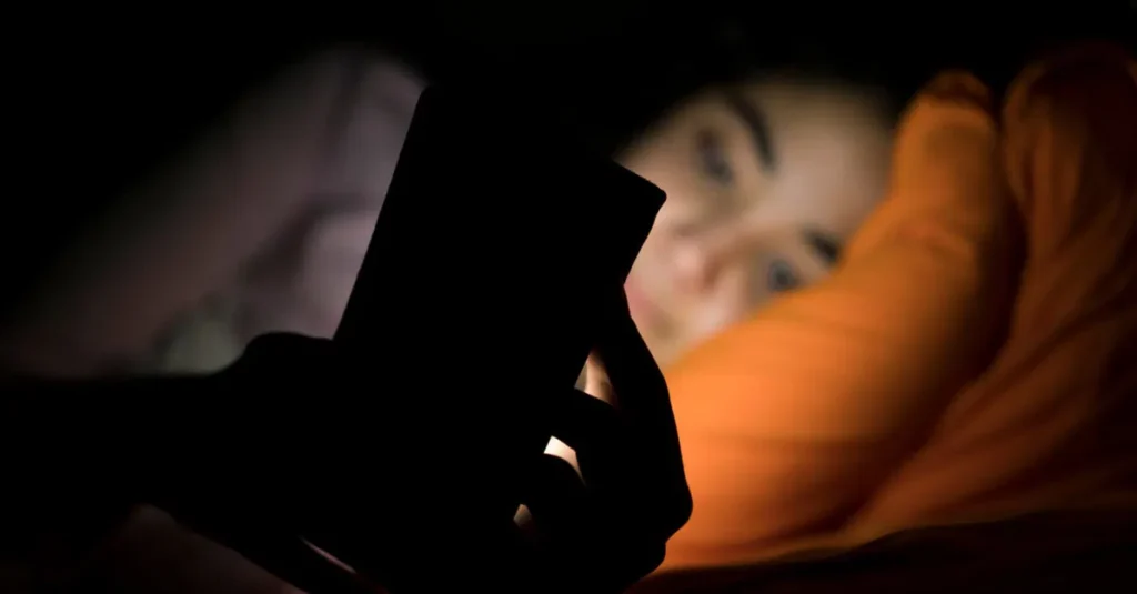 أضرار السهر بالليل..خطر صامت يهدد صحة الإنسان