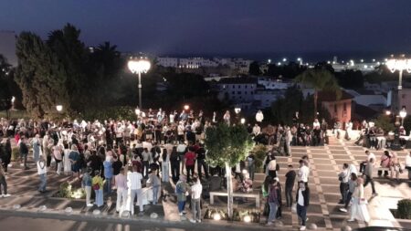احتجاجات “جيل زد” بطنجة… شباب يطالبون بالتغيير السلمي