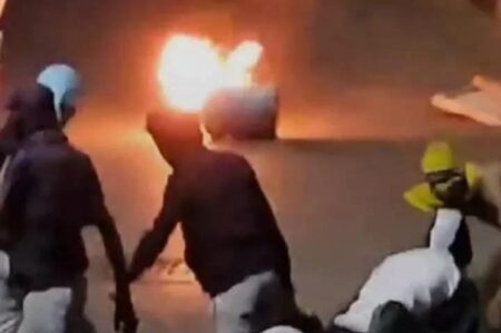 مصرع شخصين في محاولة اقتحام مركز للدرك الملكي بالقليعة مصرع شخصين في محاولة اقتحام مركز للدرك الملكي بالقليعة
