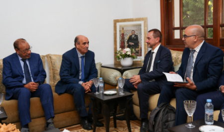 رئيس “كوركاس” يستقبل وفداً برلمانياً إيطالياً لدعم مبادرة الحكم الذاتي بالصحراء رئيس "كوركاس" يستقبل وفداً برلمانياً إيطالياً لدعم مبادرة الحكم الذاتي بالصحراء