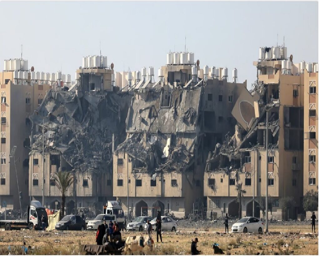 غارات إسرائيلية عنيفة على خان يونس رغم إعلان وقف إطلاق النار غارات إسرائيلية عنيفة على خان يونس رغم إعلان وقف إطلاق النار