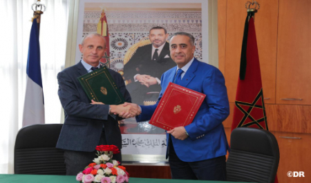 الرباط ..توقيع اتفاقية شراكة بين المديرية العامة للأمن الوطني وتجمع شركات التأمين الفرنسية “ARGOS” الرباط ..توقيع اتفاقية شراكة بين المديرية العامة للأمن الوطني وتجمع شركات التأمين الفرنسية "argos"