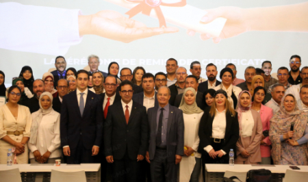 الداخلة تحتفي بالذكرى الخمسين للمسيرة الخضراء من خلال أيام طبية-صيدلانية لكلية محمد السادس للصيدلة الداخلة تحتفي بالذكرى الخمسين للمسيرة الخضراء من خلال أيام طبية-صيدلانية لكلية محمد السادس للصيدلة