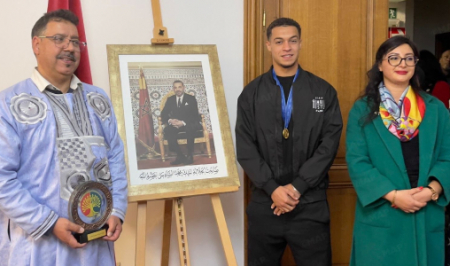 القنصلية المغربية في لييج تنظم يوماً مفتوحاً لتعزيز التواصل مع الجالية المغربية القنصلية المغربية في لييج تنظم يوماً مفتوحاً لتعزيز التواصل مع الجالية المغربية