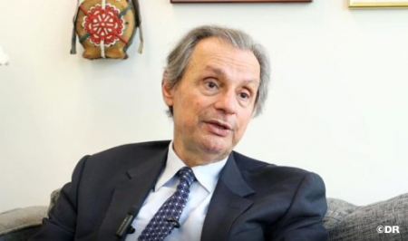 خبير أمريكي يشيد بالازدهار الاقتصادي والاجتماعي للأقاليم الجنوبية تحت قيادة الملك محمد السادس خبير أمريكي يشيد بالازدهار الاقتصادي والاجتماعي للأقاليم الجنوبية تحت قيادة الملك محمد السادس