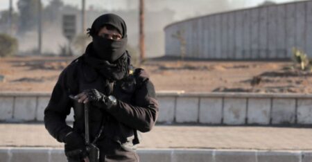 باحث أمني.. الفراغ الأمني والتحديات الداخلية والخارجية ساعدت «داعش» على التغلغل في سوريا