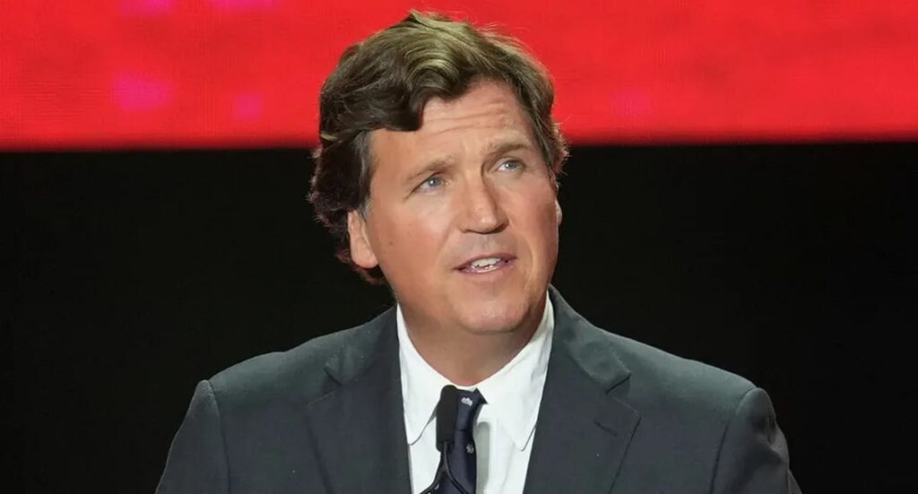 تاكر كارلسون.. إسرائيل عبء على أمريكا وحرب إيران لا تخدم مصالحها