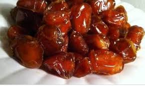 طنجة..مستهلكون يشتكون من فساد التمور