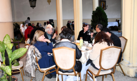 إفطار رمضاني بطنجة يجمع أتباع الديانات الثلاث إفطار رمضاني بطنجة يجمع أتباع الديانات الثلاث