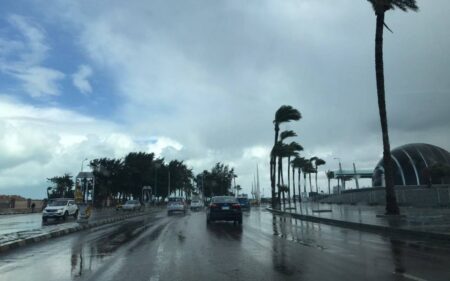 أمطار رعدية ورياح قوية بعدة مناطق بالمملكة