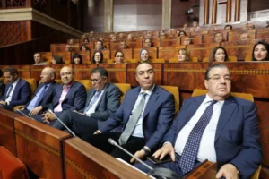 أداء حكومي بين التقدم والاختلالات