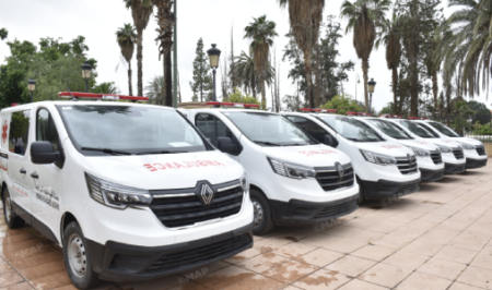 تسليم 22 سيارة إسعاف بقلعة السراغنة تسليم 22 سيارة إسعاف بقلعة السراغنة