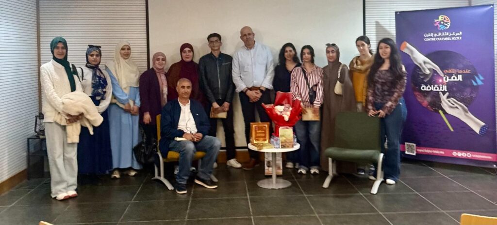 الكاتب محمد الفتوح يقدّم «ديوان الأهالي» في لقاء ثقافي بتطوان