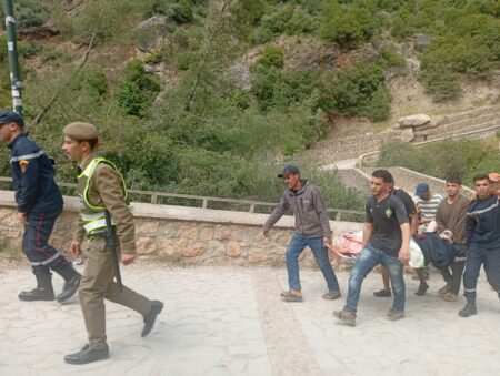 أقشور..تضامن مغربي يبهر العالم في إنقاذ سائحة أمريكية"