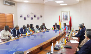 المغرب وغينيا يعززان التعاون البحري