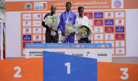ديريبا يحطم رقم ماراطون الرباط الدولي
