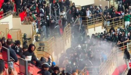 منع جماهير الضيوف لتعزيز الأمن بالملاعب