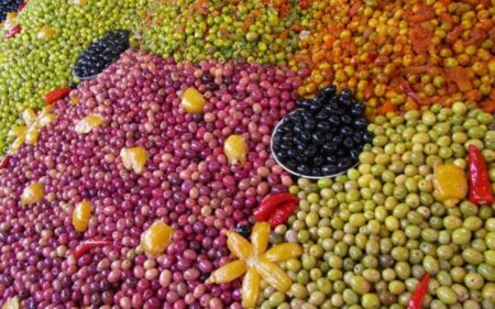 رصاص في زيتون مغربي بهولندا