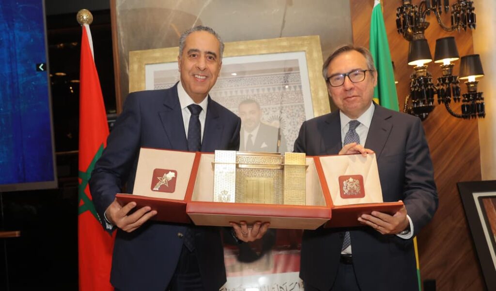 حموشي يستقبل سفير البرازيل بالرباط ويبحثان تعزيز التعاون الأمني