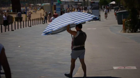 موجة حر قياسية تودي بحياة 327 شخصًا في إسبانيا