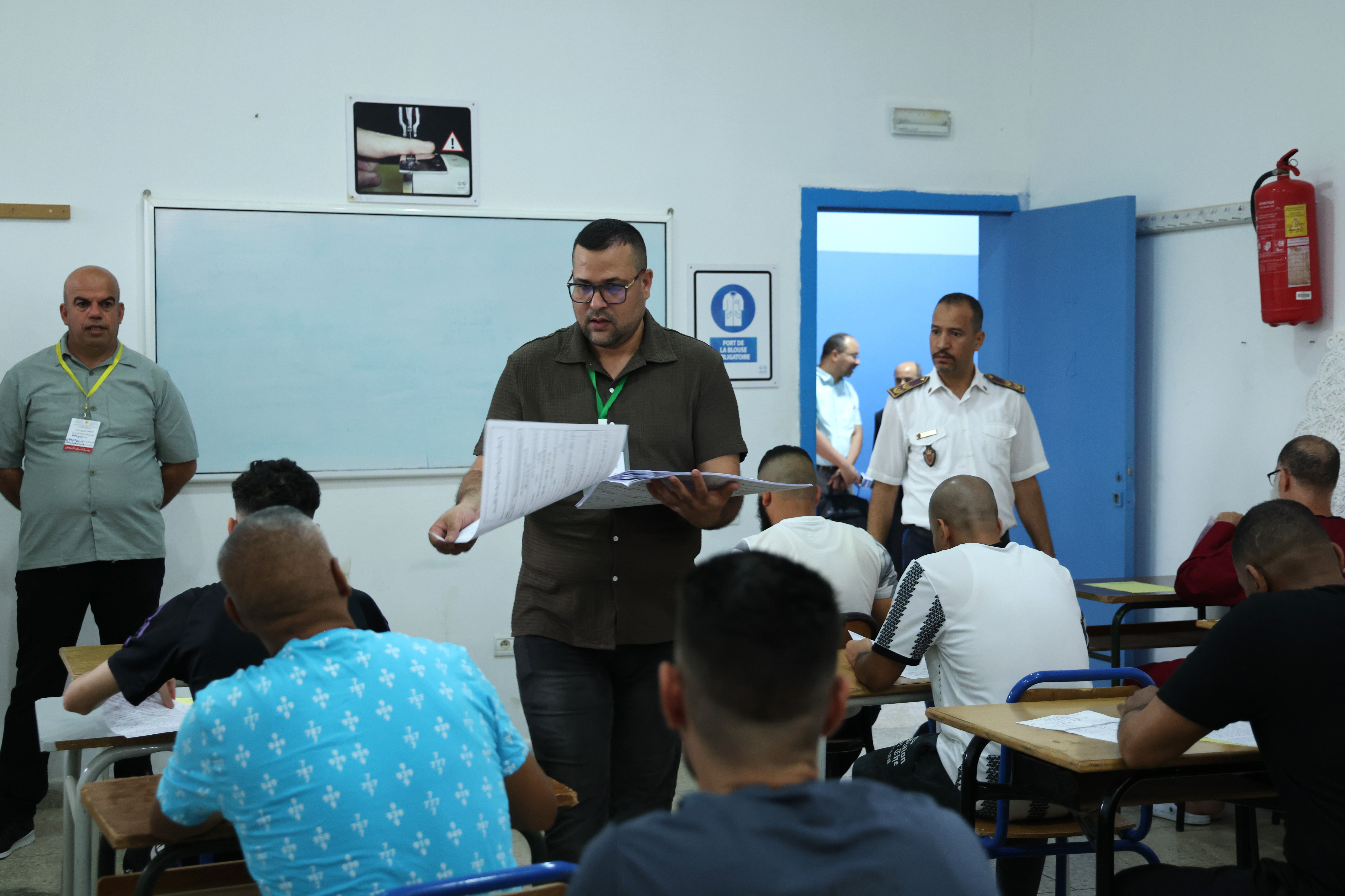 254 نزيلا يجتازون امتحانات الإعدادي بسجن رأس الماء