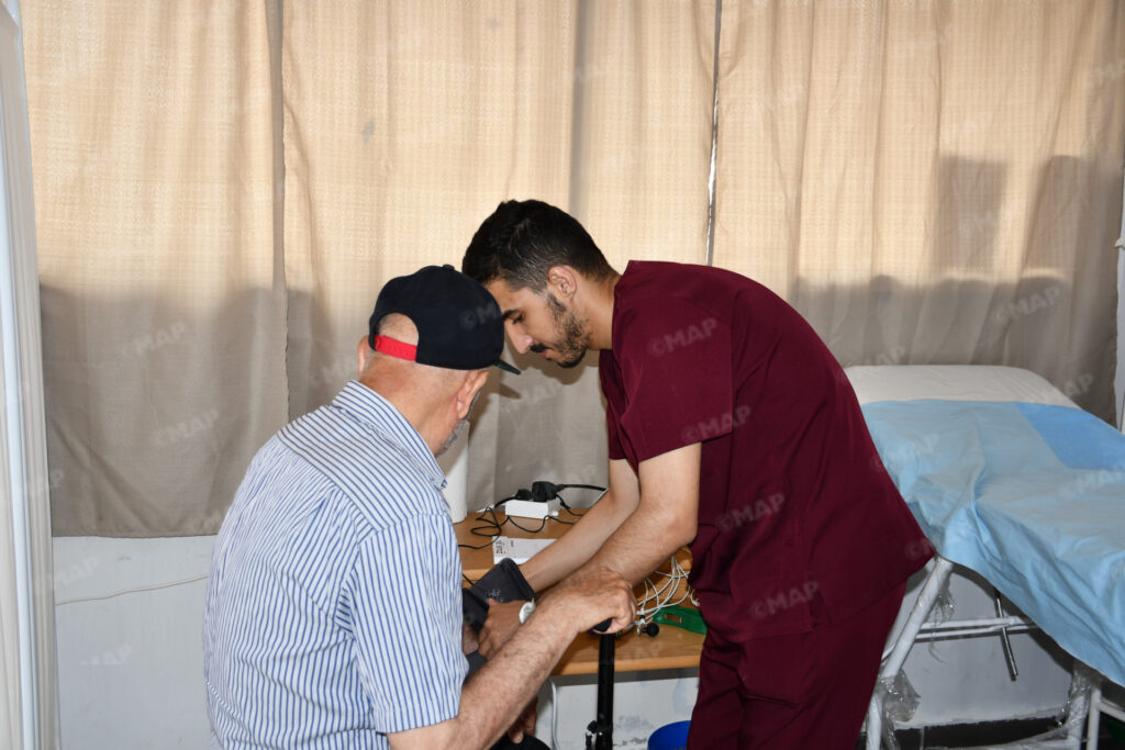 أزيد من ألف مستفيد من قافلة طبية بسبت الزينات أزيد من ألف مستفيد من قافلة طبية بسبت الزينات