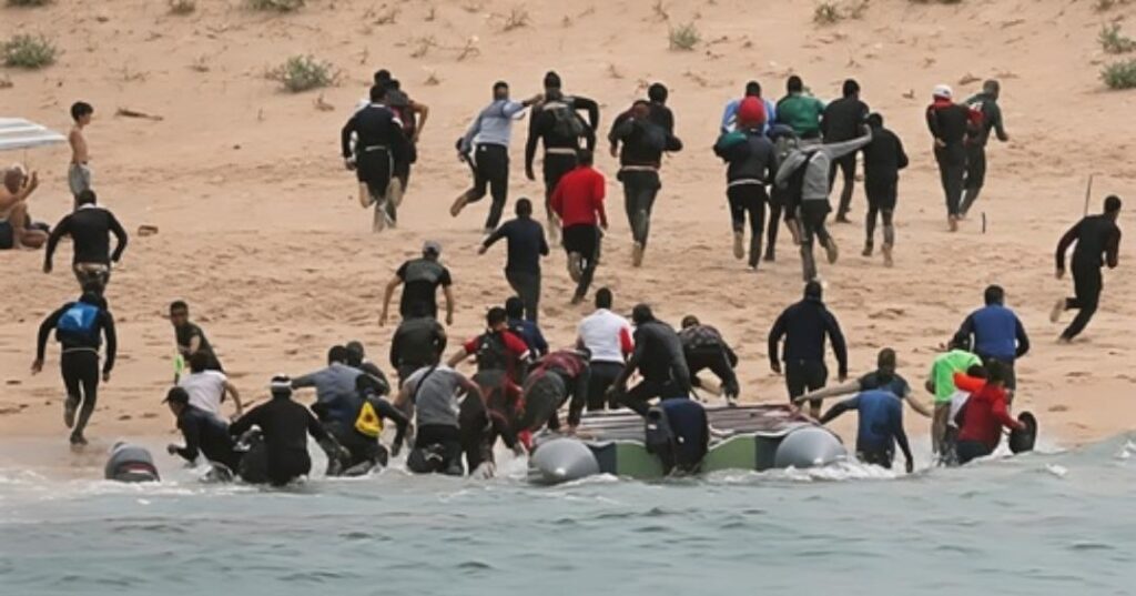 الناظور.. إحباط محاولة هجرة جماعية وتوقيف 30 مرشحاً الناظور.. إحباط محاولة هجرة جماعية وتوقيف 30 مرشحاً