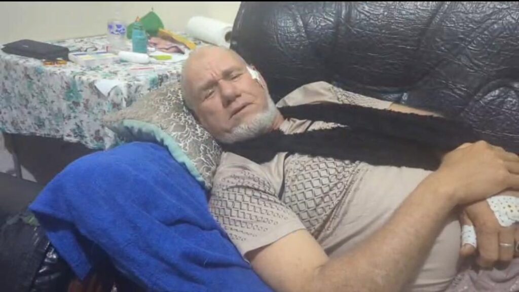 حاول إنقاذ زوجته فكاد يدفع حياته ثمناً..تفاصيل اعتداء وحشي يهز طنجة!