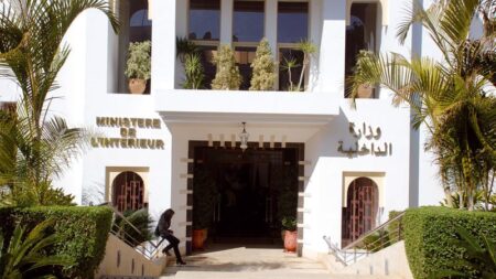 قرار سري يعصف بباشا الكارة إلى ميدلت