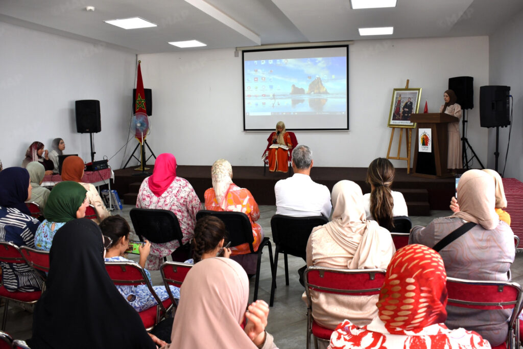 مركز بخميس أنجرة يعزز تمكين المرأة القروية