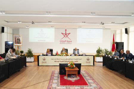 وسيط المملكة يدعو إلى إدارة أكثر إنصاتاً وسيط المملكة يدعو إلى إدارة أكثر إنصاتاً