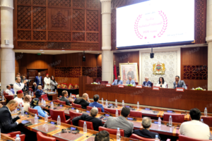 تتويج الفائزين بجائزة أبحاث العمل البرلماني
