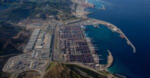 طنجة المتوسط يعزز أداءه ومداخيله في 2026