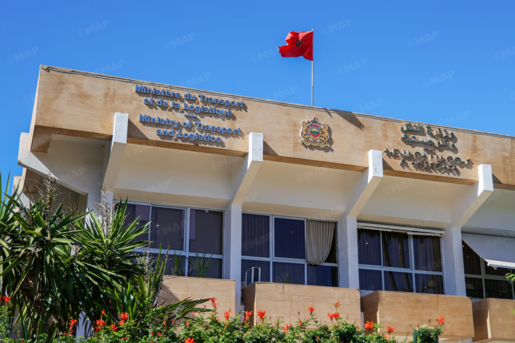 وزارة النقل تعلن دعماً إضافياً للمهنيين