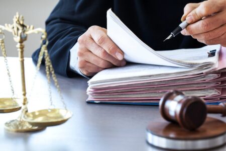 حكاية 270 طناً من المخدرات.. كيف ردّ البرلماني أمام الوكيل العام؟