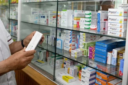 هبوط مرتقب بأسعار 300 دواء في المغرب