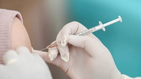 لقاح الإنفلونزا يخفف خطر الإصابة والمضاعفات
