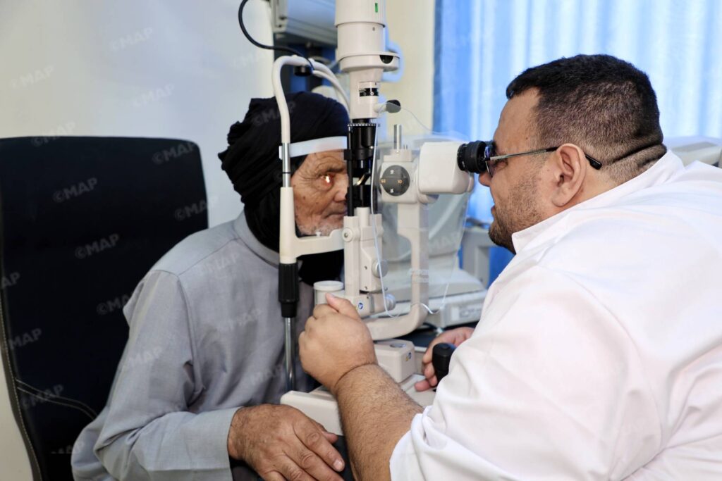 قافلة طبية متعددة التخصصات بالسمارة لتقريب الخدمات الصحية وتعزيز الكشف المبكر عن السرطان قافلة طبية متعددة التخصصات بالسمارة لتقريب الخدمات الصحية وتعزيز الكشف المبكر عن السرطان