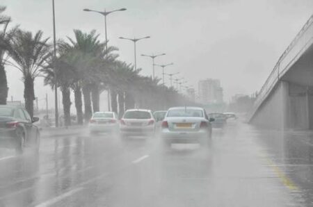 أمطار رعدية مرتقبة بعدد من مناطق المغرب وطقس متباين بمختلف الجهات أمطار رعدية مرتقبة بعدد من مناطق المغرب وطقس متباين بمختلف الجهات