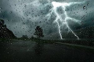 زخات رعدية بالأقاليم الجنوبية وارتفاع درجات الحرارة بعدد من مناطق المغرب