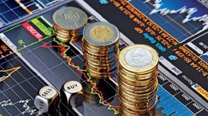 تراجع الدرهم أمام الأورو والدولار يثير مخاوف بشأن كلفة الواردات والأسعار