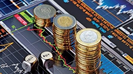 تراجع الدرهم أمام الأورو والدولار يثير مخاوف بشأن كلفة الواردات والأسعار