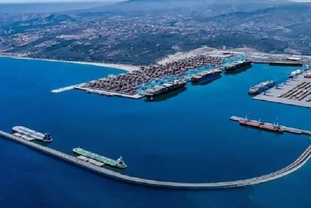 محطة الحاويات بميناء الناظور غرب المتوسط تستعد لدخول مرحلة التشغيل التجاري